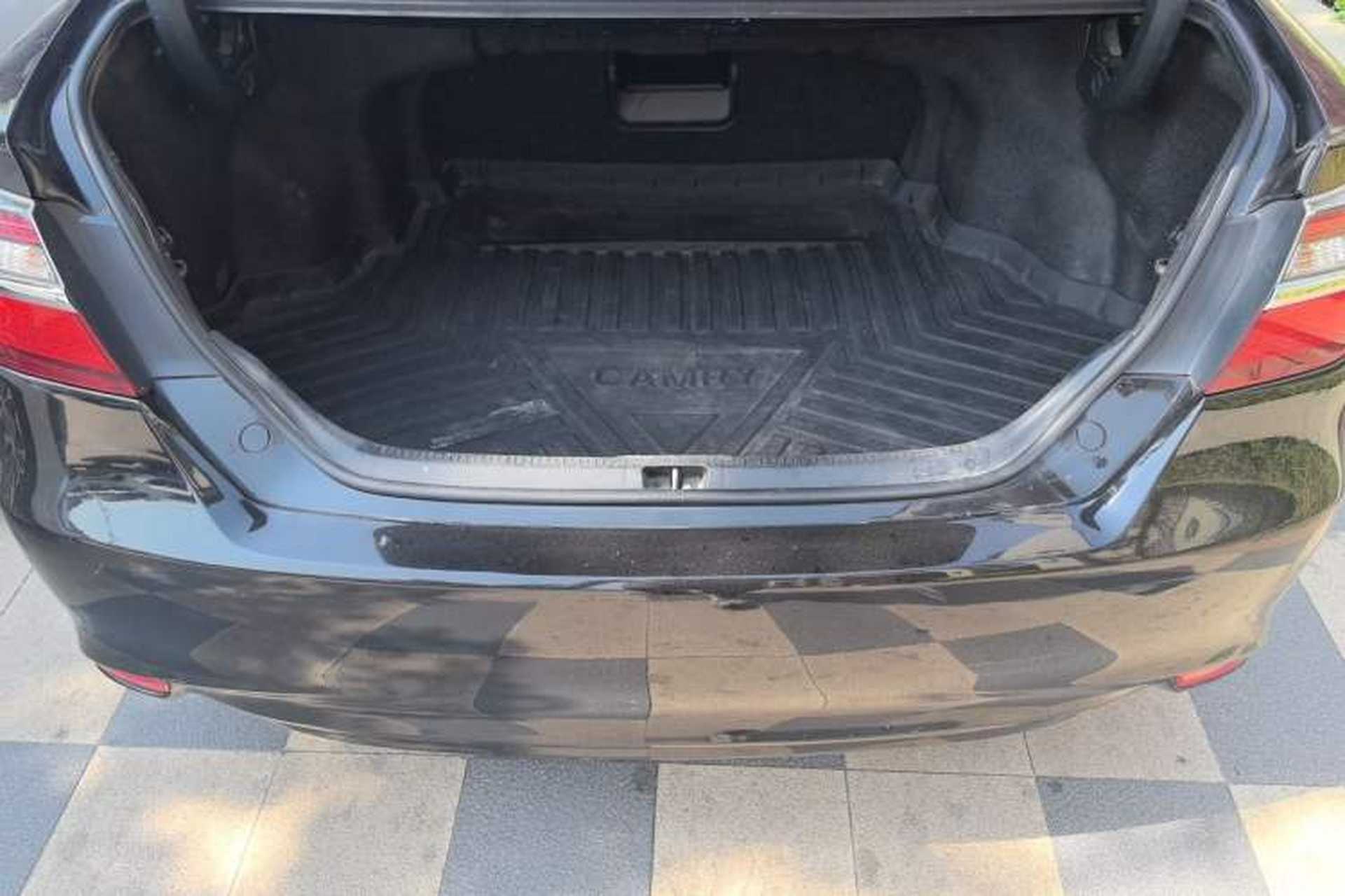 Used Toyota Camry 2016 2.0G 10th Anniversary Leading Edition Trunk