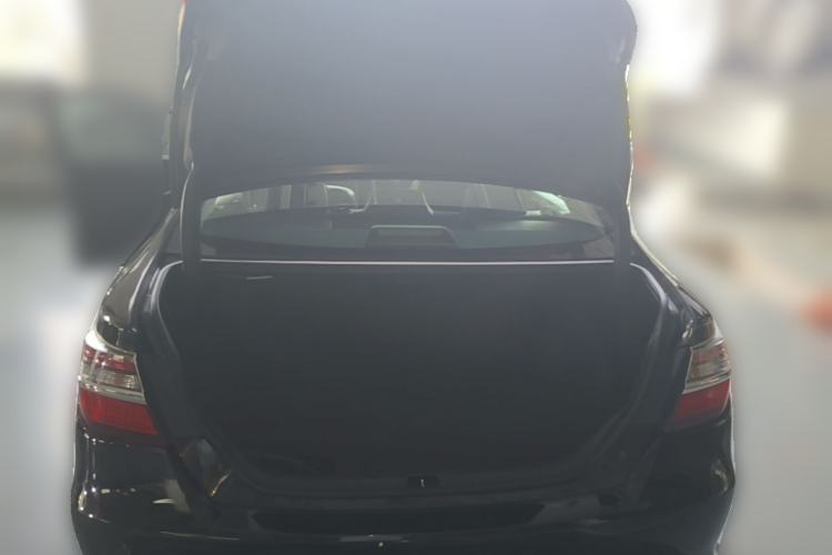 Used Toyota Camry 2016 2.0G 10th Anniversary Leading Edition Trunk