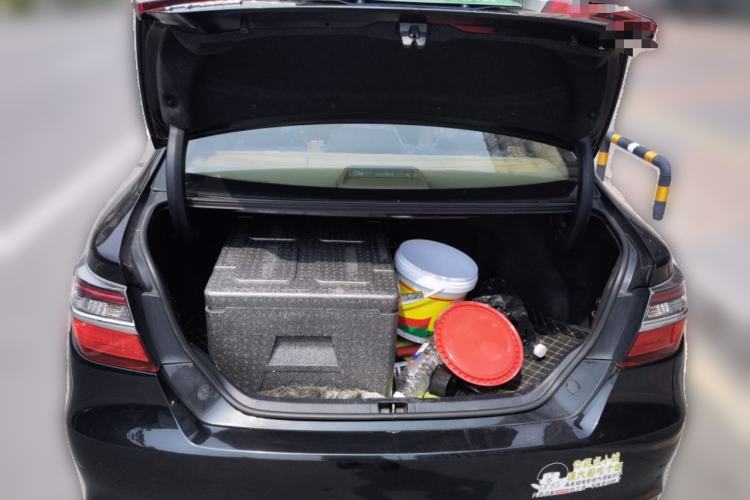 Used Toyota Camry 2016 2.0E 10th Anniversary Elite Edition Trunk