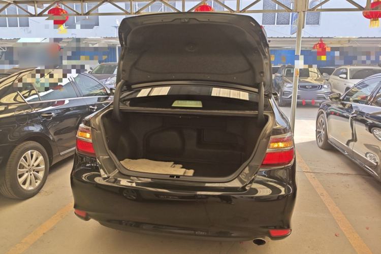 Used Toyota Camry 2016 Dual-Engine 2.5 HG 10th Anniversary Deluxe Navigation Edition Trunk