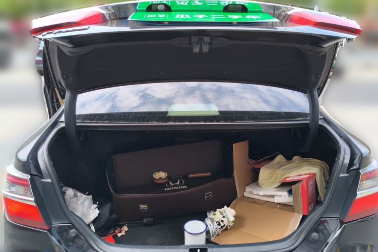 Used Toyota Camry 2016 2.0E 10th Anniversary Elite Edition Trunk