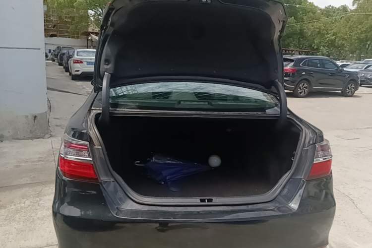 Used Toyota Camry 2016 2.0G 10th Anniversary Leading Edition Trunk