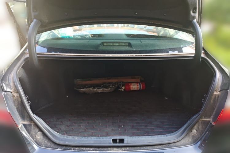 Used Toyota Camry 2016 2.0G 10th Anniversary Leading Edition Trunk