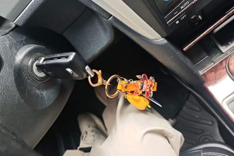 Used Toyota Camry 2016 2.0G 10th Anniversary Leading Edition Vehicle Key