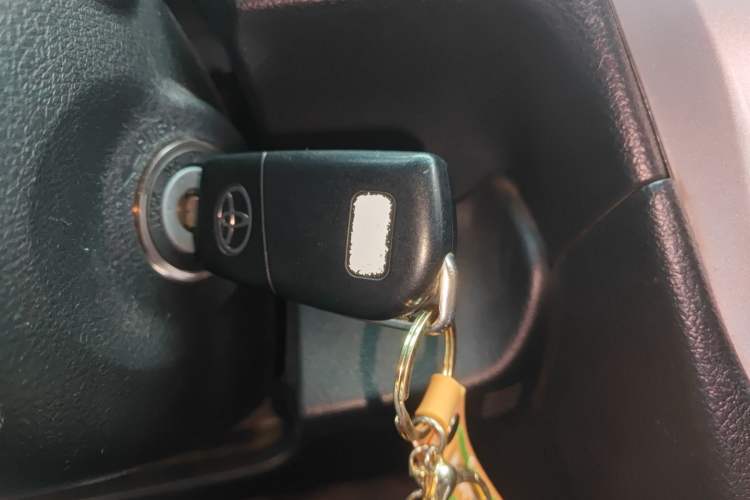 Used Toyota Camry 2016 2.0G 10th Anniversary Leading Edition Vehicle Key