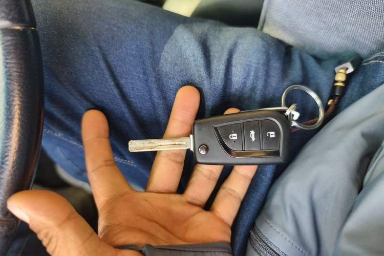 Used Toyota Camry 2016 2.0G 10th Anniversary Leading Edition Vehicle Key