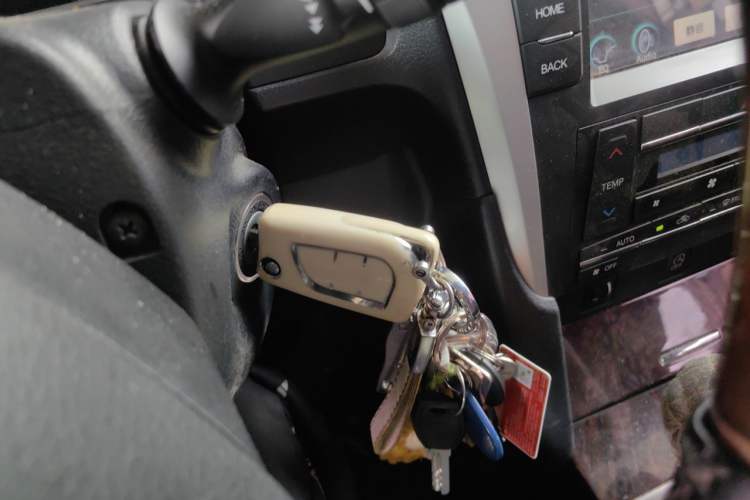 Used Toyota Camry 2016 2.0G 10th Anniversary Leading Edition Vehicle Key