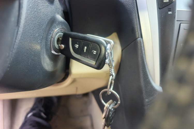 Used Toyota Camry 2016 2.0G 10th Anniversary Leading Edition Vehicle Key