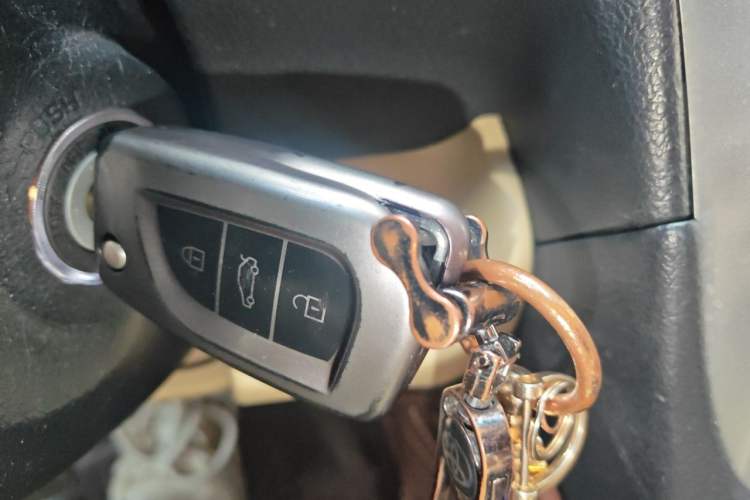 Used Toyota Camry 2016 2.0G 10th Anniversary Leading Edition Vehicle Key