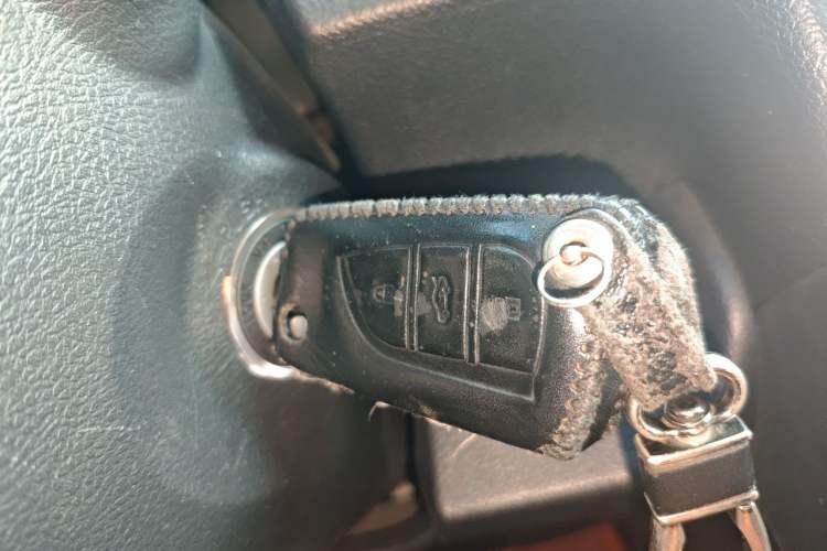 Used Toyota Camry 2016 2.0G 10th Anniversary Leading Edition Vehicle Key