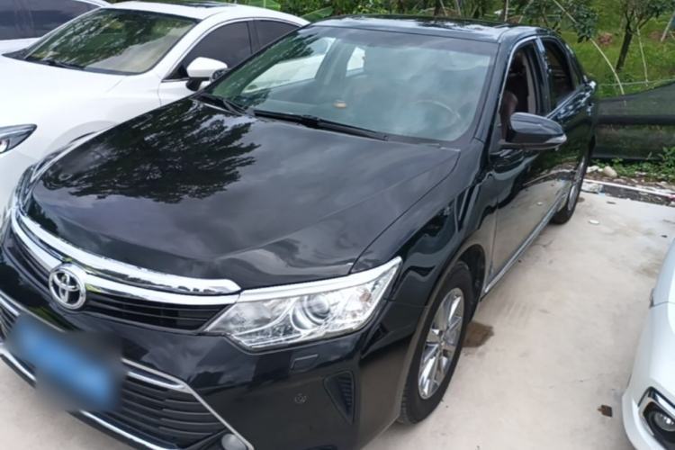 Used Toyota Camry 2016 2.0G 10th Anniversary Luxury Edition Guazi used car, China used car export, Used car for sale, Used Toyota cars, Cheapest cars for sale