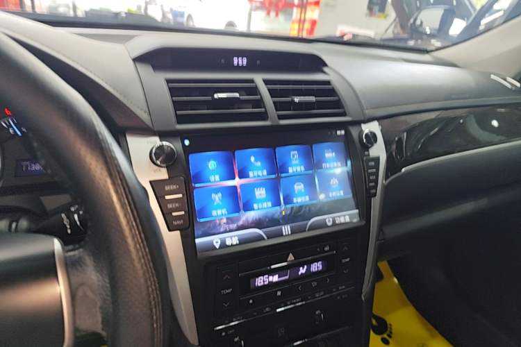 Used Toyota Camry 2016 2.0G 10th Anniversary Leading Edition Audio And AC Panel