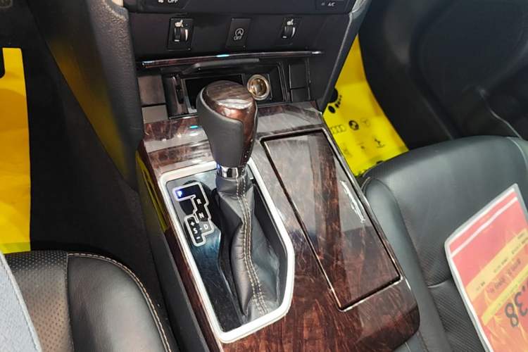 Used Toyota Camry 2016 2.0G 10th Anniversary Leading Edition Gear Lever