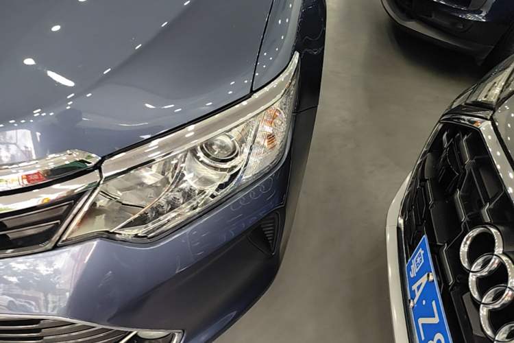 Used Toyota Camry 2016 2.0G 10th Anniversary Leading Edition Left Front Headlight