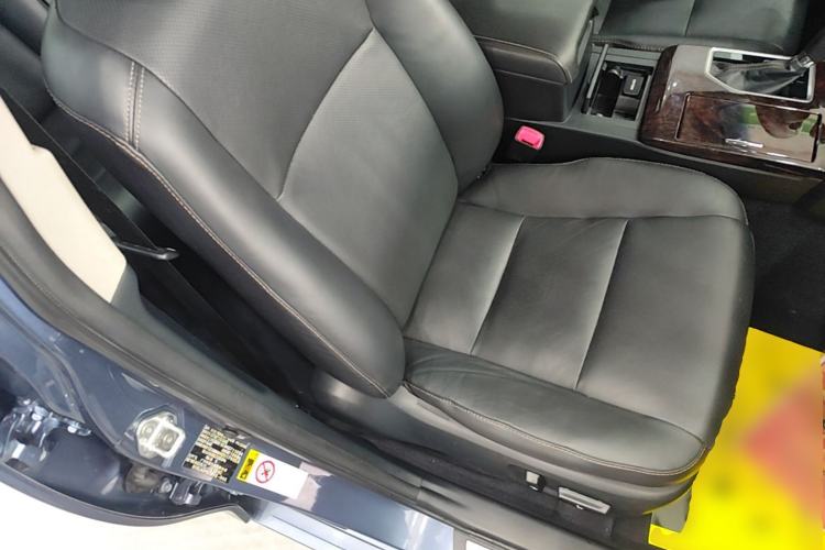 Used Toyota Camry 2016 2.0G 10th Anniversary Leading Edition Right Front Seat