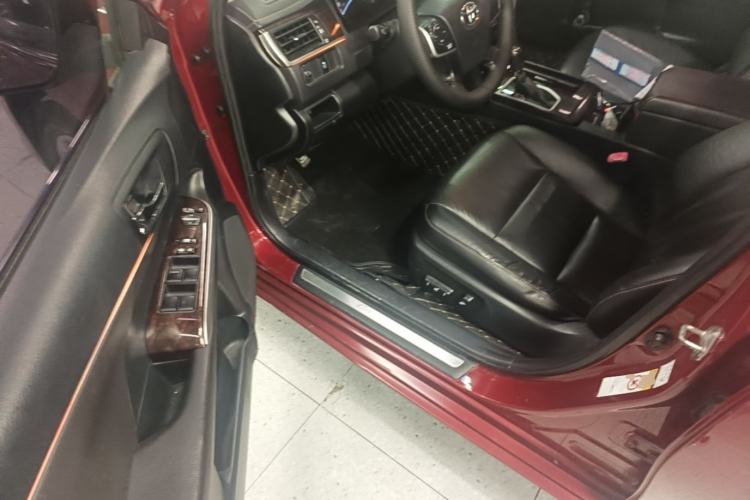 Used Toyota Camry 2016 2.0G 10th Anniversary Leading Edition Driver Seat