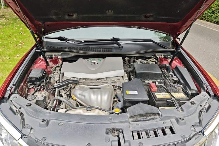 Used Toyota Camry 2016 2.0G 10th Anniversary Leading Edition Engine Bay
