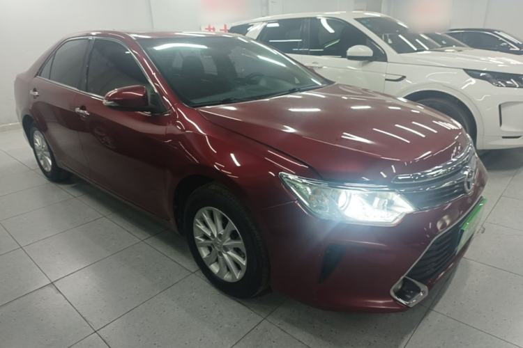 Used Toyota Camry 2016 2.0G 10th Anniversary Leading Edition Front Right 45 Deg