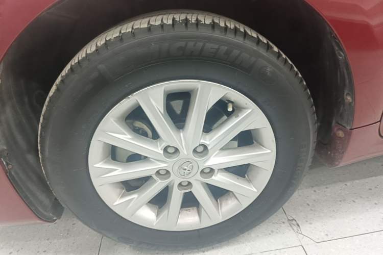 Used Toyota Camry 2016 2.0G 10th Anniversary Leading Edition Left Front Wheel Hub