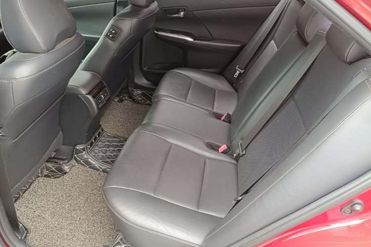 Used Toyota Camry 2016 2.0G 10th Anniversary Leading Edition Left Rear Seat