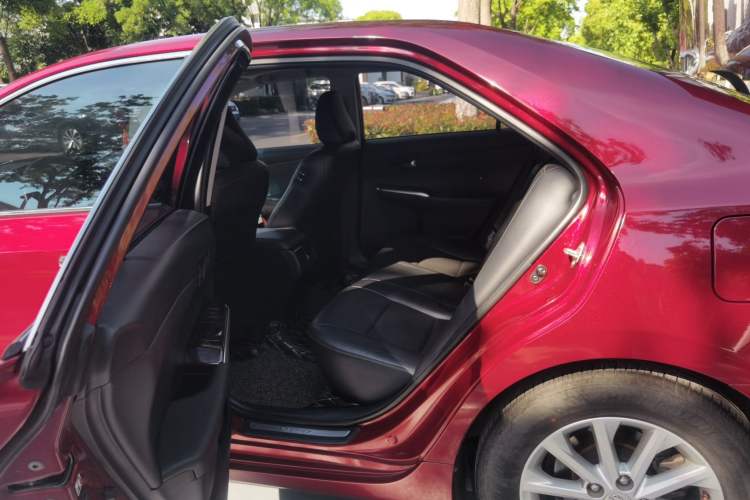 Used Toyota Camry 2016 2.0G 10th Anniversary Leading Edition Left Rear Seat