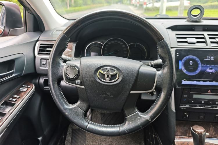 Used Toyota Camry 2016 2.0G 10th Anniversary Leading Edition Steering Wheel