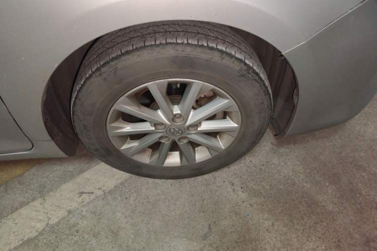 Used Toyota Camry 2016 2.0G 10th Anniversary Leading Edition Right Front Wheel Hub
