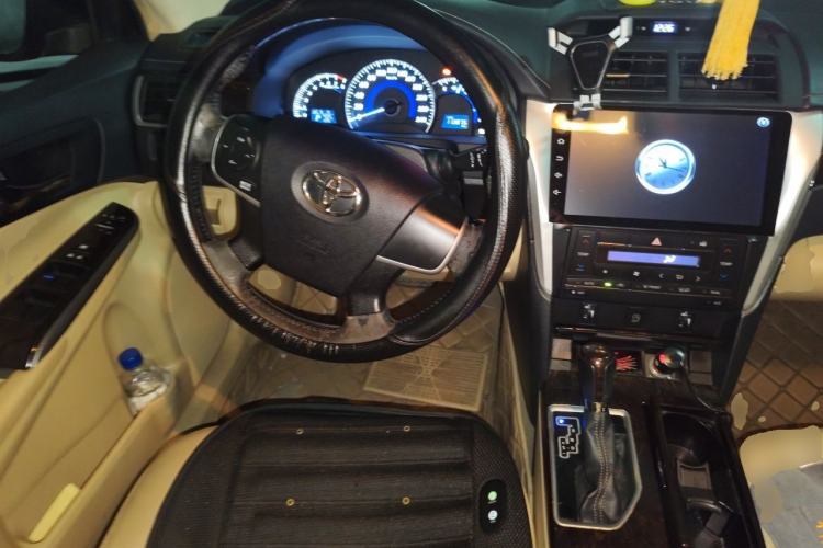Used Toyota Camry 2016 2.0G 10th Anniversary Leading Edition Steering Wheel