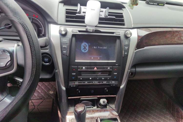 Used Toyota Camry 2016 2.5G 10th Anniversary Deluxe Navigation Edition Audio And AC Panel