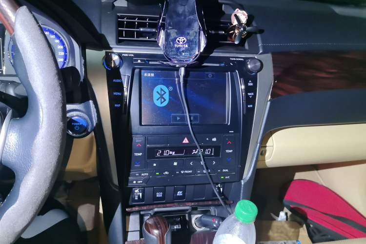 Used Toyota Camry 2016 Dual-Engine 2.5 HG 10th Anniversary Deluxe Navigation Edition Audio And AC Panel
