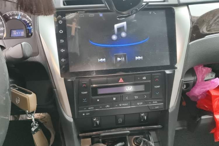 Used Toyota Camry 2016 2.0G 10th Anniversary Leading Edition Audio And AC Panel