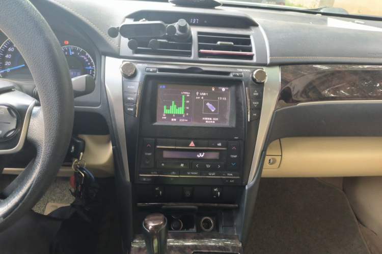 Used Toyota Camry 2016 2.0G 10th Anniversary Luxury Edition Audio And AC Panel