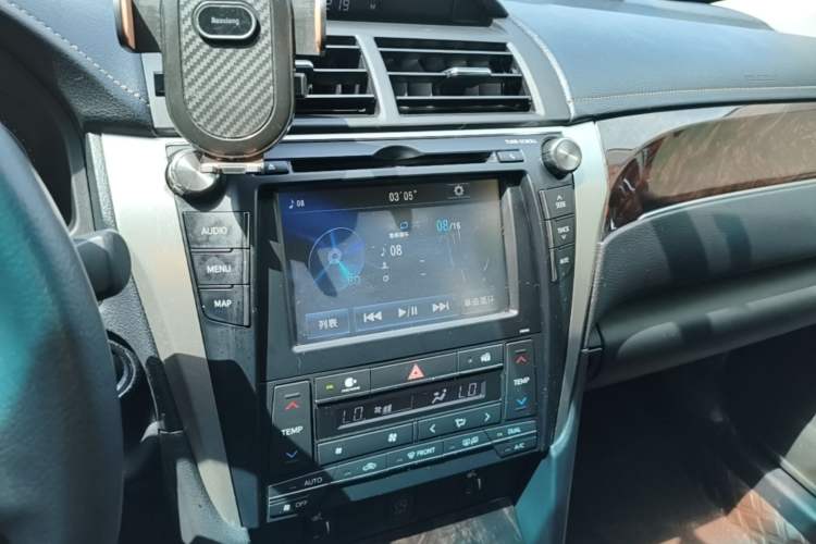 Used Toyota Camry 2016 2.5G 10th Anniversary Deluxe Navigation Edition Audio And AC Panel