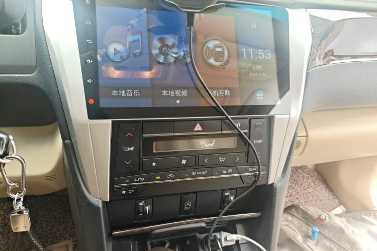Used Toyota Camry 2016 2.0G 10th Anniversary Leading Edition Audio And AC Panel