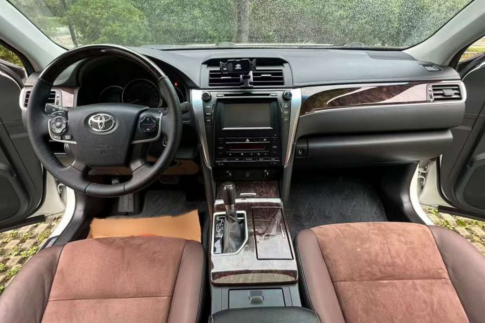 Used Toyota Camry 2016 2.0G 10th Anniversary Luxury Edition Audio And AC Panel