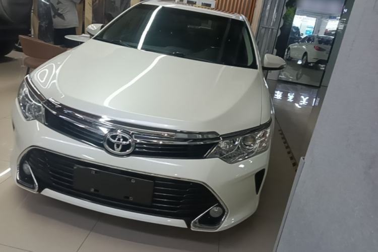 Toyota Camry 2016 2.0G 10th Anniversary Leading Edition usado Guazi used car, China used car export, Used car for sale, Used cars, Cheapest cars for sale