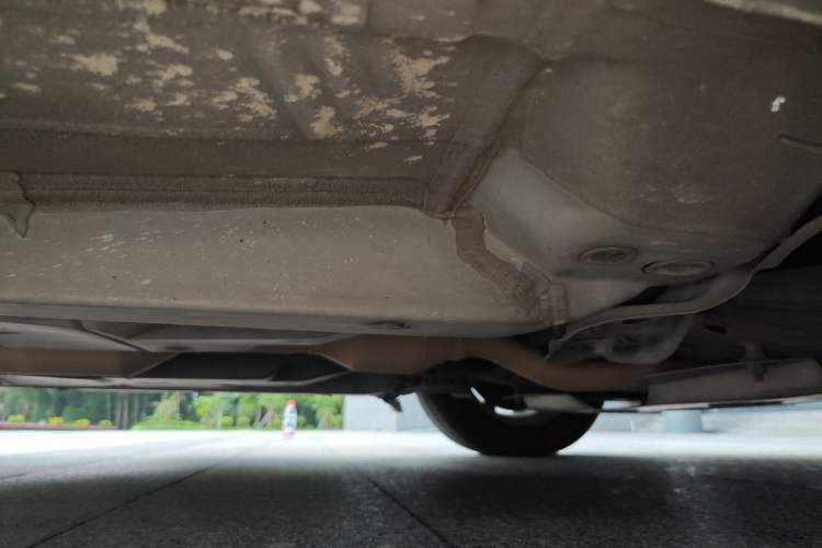 Used Toyota Camry 2016 2.0E 10th Anniversary Elite Edition Chassis Front Right
