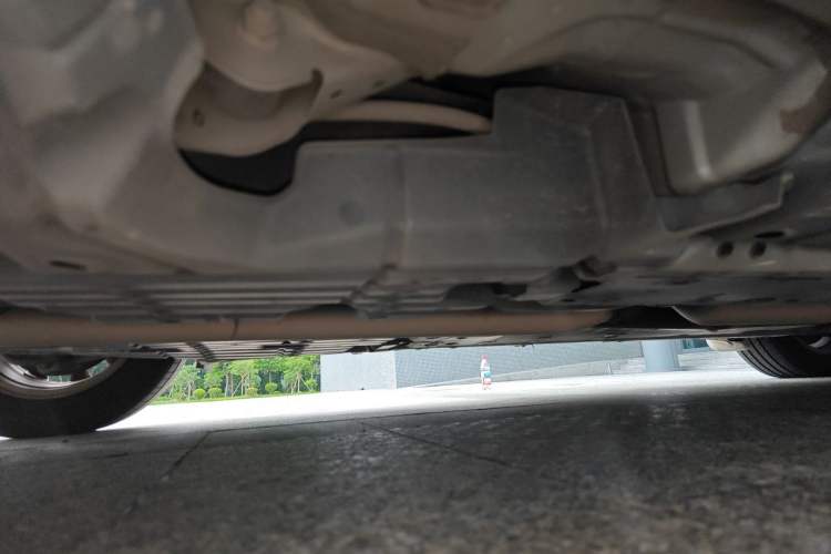 Used Toyota Camry 2016 2.0E 10th Anniversary Elite Edition Chassis Rear Right