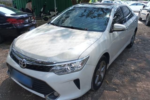 Ojetý Toyota Camry 2016 2.0S 10th Anniversary Lingdong Edition