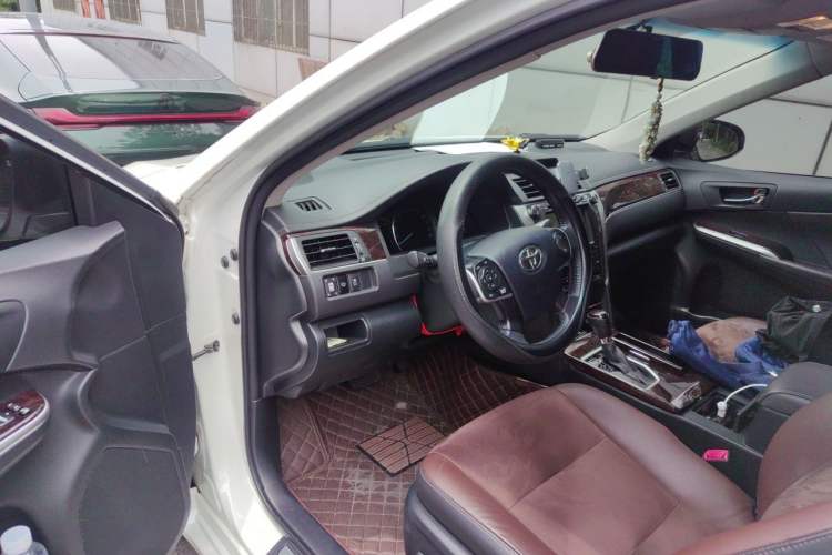 Used Toyota Camry 2016 2.5G 10th Anniversary Deluxe Navigation Edition Driver Seat