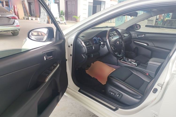 Used Toyota Camry 2016 2.0G 10th Anniversary Leading Edition Driver Seat