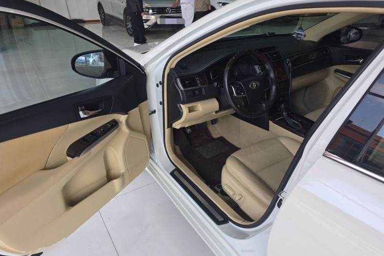 Used Toyota Camry 2016 2.0G 10th Anniversary Leading Edition Driver Seat