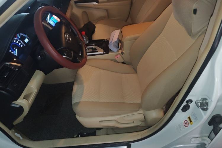 Used Toyota Camry 2016 2.0E 10th Anniversary Elite Edition Driver Seat