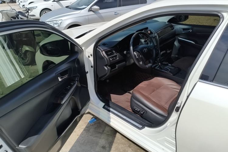 Used Toyota Camry 2016 2.5G 10th Anniversary Deluxe Navigation Edition Driver Seat