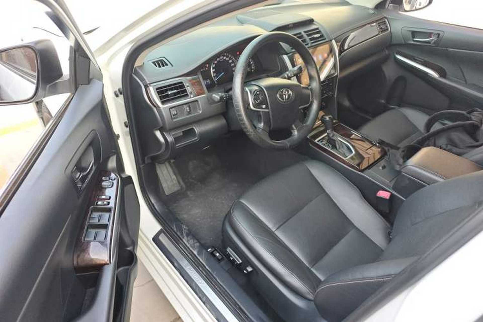 Used Toyota Camry 2016 2.0G 10th Anniversary Leading Edition Driver Seat