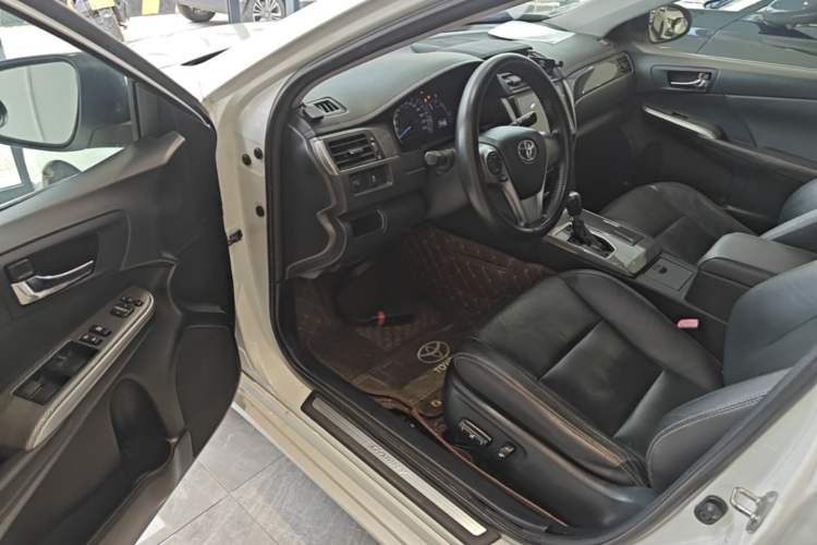 Used Toyota Camry 2016 2.0S 10th Anniversary Lingdong Edition Driver Seat