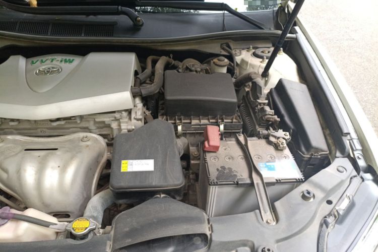 Used Toyota Camry 2016 2.0E 10th Anniversary Elite Edition Engine Bay Left