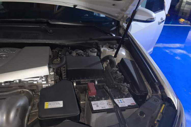 Used Toyota Camry 2016 2.0G 10th Anniversary Luxury Edition Engine Bay Left