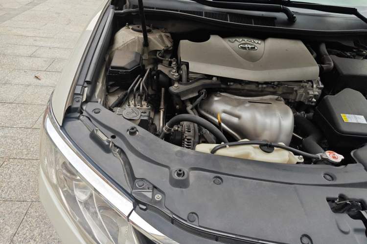 Used Toyota Camry 2016 2.0E 10th Anniversary Elite Edition Engine Bay Right
