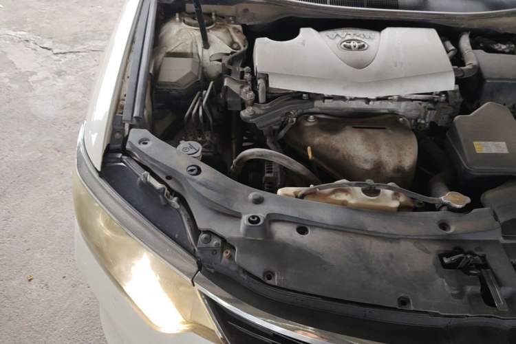 Used Toyota Camry 2016 2.0G 10th Anniversary Leading Edition Engine Bay Right